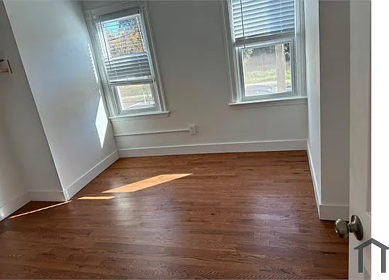 5208 Dix St NE — Photo 19