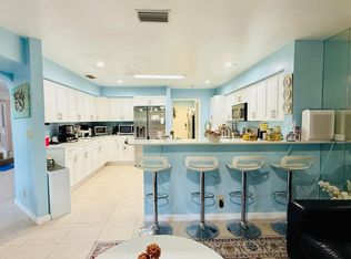 9124 Villa Portofino Cir, Boca Raton, FL 33496
