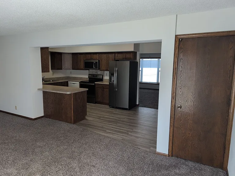 2216 Mirwyn Ct — Photo 8