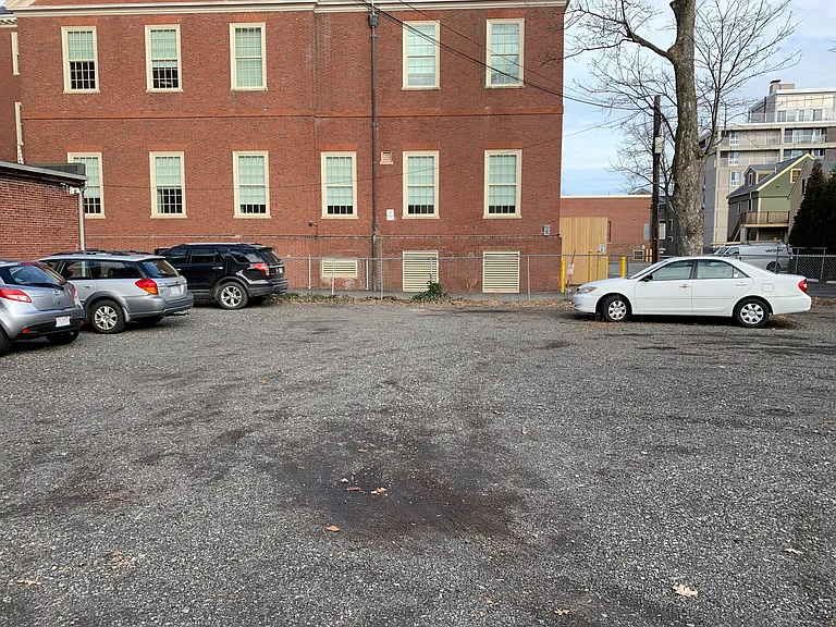 381 Harvard St #2 — Photo 9