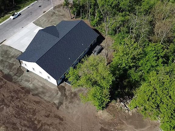 4th image of 705 Mayapple Drive
