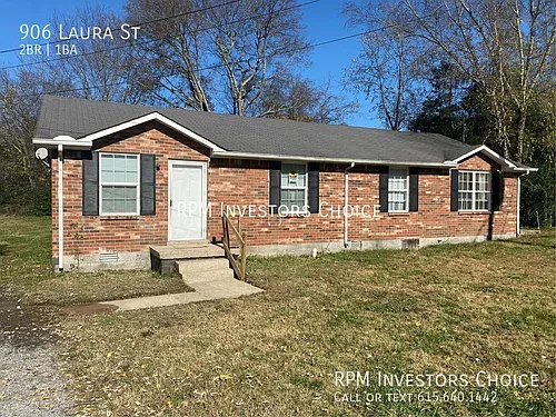 906 Laura St Photo 1