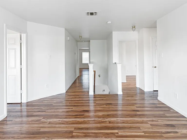 7938 Chatham Springs Ln — Photo 20