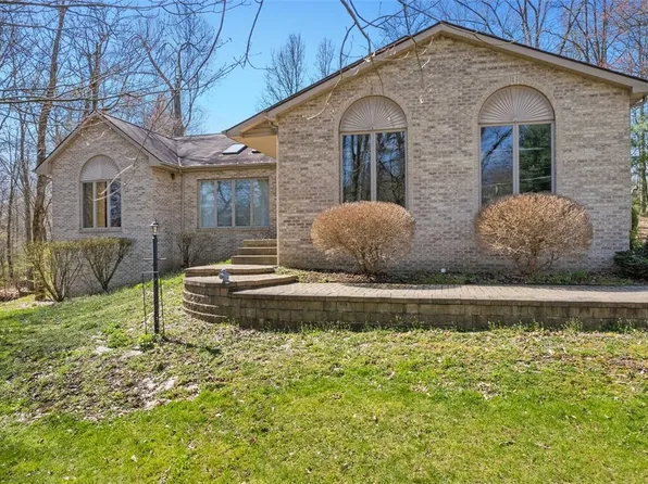 116 Jason Dr, Valencia, PA 16059