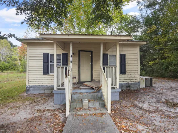 418 Woods St, Allendale, SC 29810