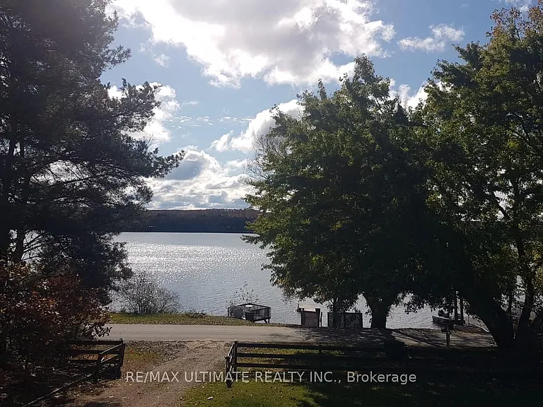 1355 Green Lake Rd — Photo 15