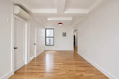 279 Kosciuszko St #205 Photo 1