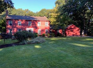 17 Wingate Rd, Lincoln, RI 02865