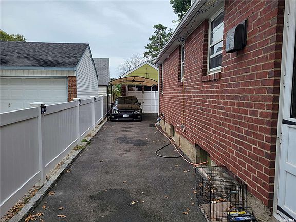 4th image of 288 Ellison Ave