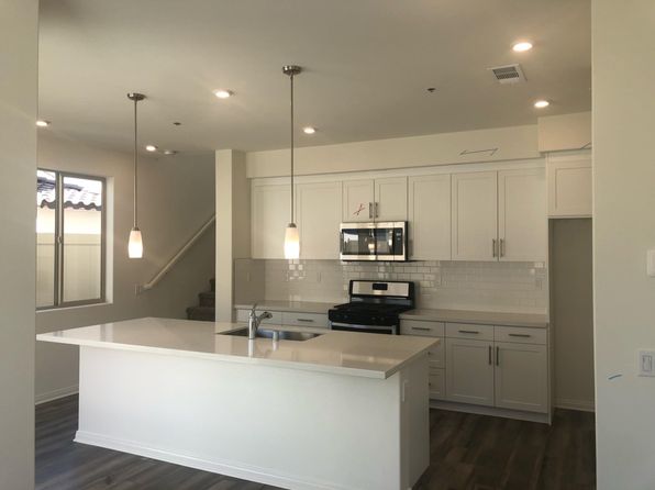 1955 S Hartford Pl