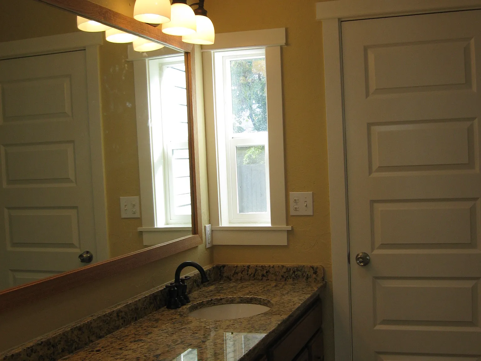 2 bed, 1100 sqft, $1,395 — Photo 4
