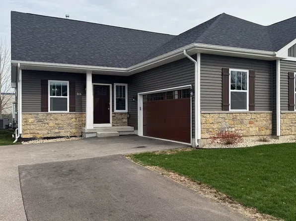 514 Anjali Ct, Sycamore, IL 60178