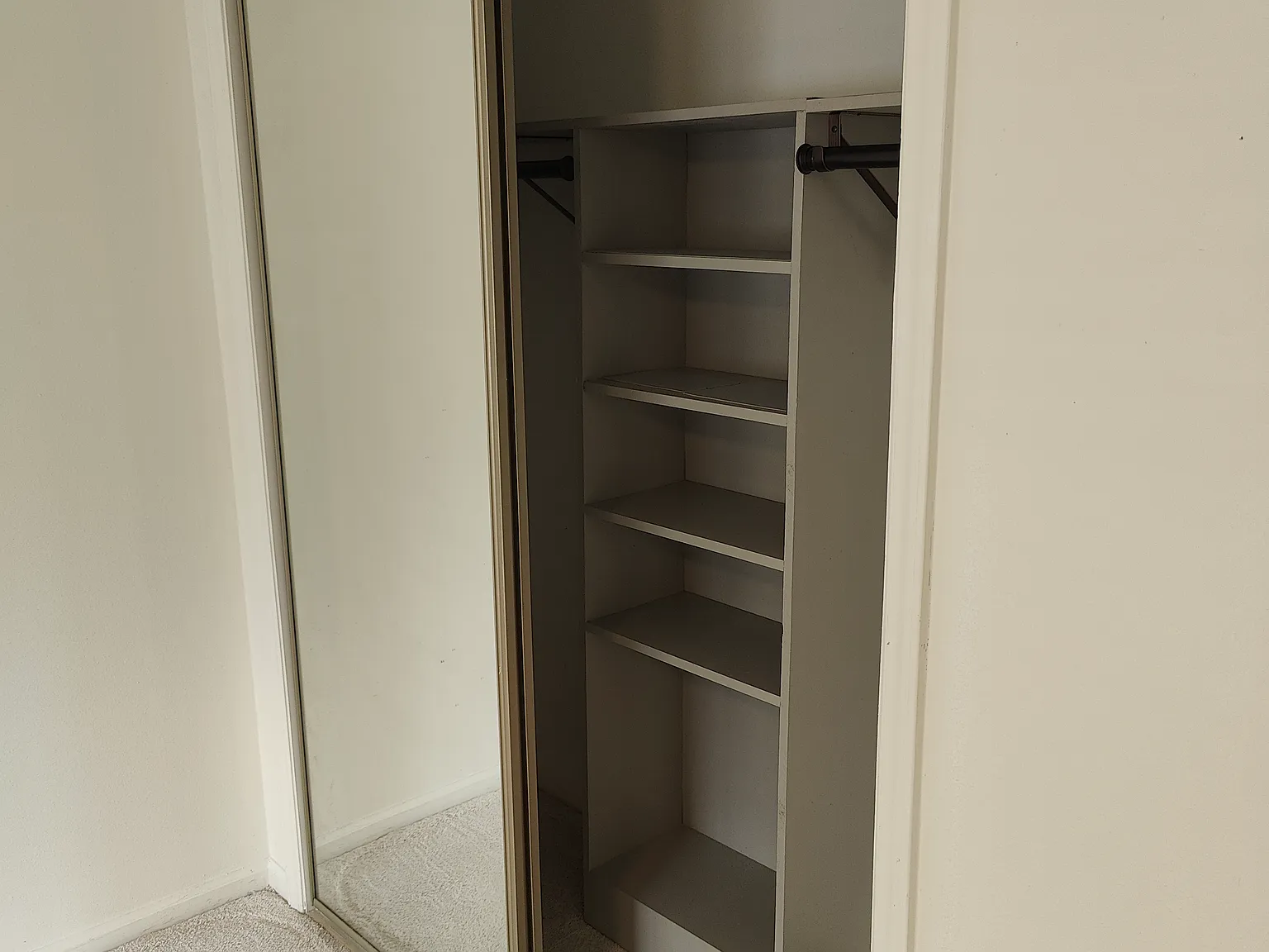 111 Killam Ct — Photo 4