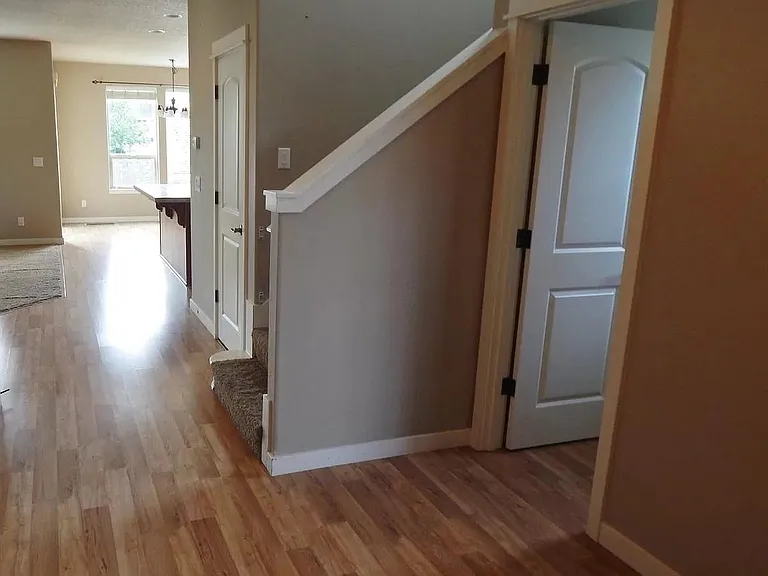 6344 NE Meadowgate Ct — Photo 2