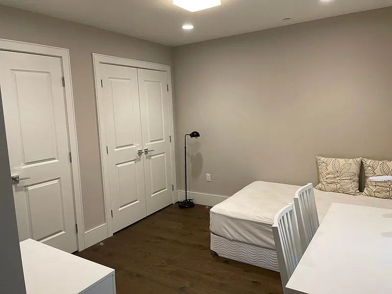 214 Market St #206 — Photo 5