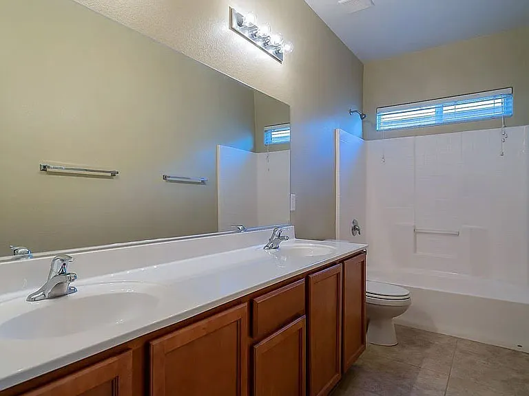 4524 Grindle Point St — Photo 16