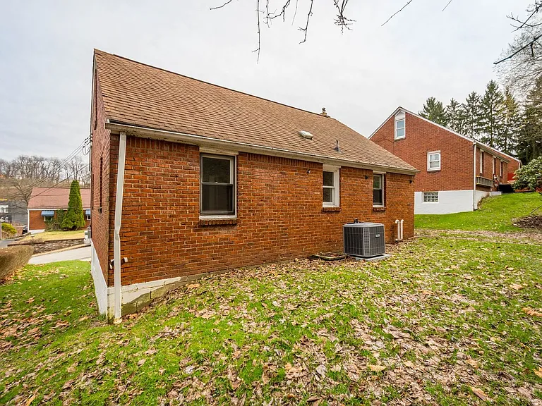 263 Maryellen Dr — Photo 22