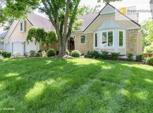 12108 Cherokee St, Leawood, KS 66209