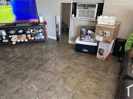 2 bed, $1,250 — Photo 3