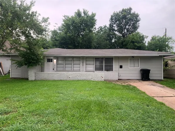 5822 Glenhurst Dr, Houston, TX 77033