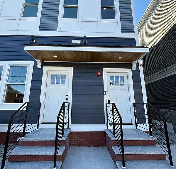 2 Beach Rd #1 — Photo 1