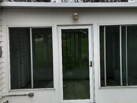 3rd image of 2710 Bellecote Ave