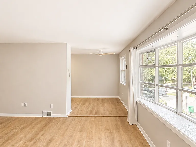 459 W Jefferson St #1 — Photo 3
