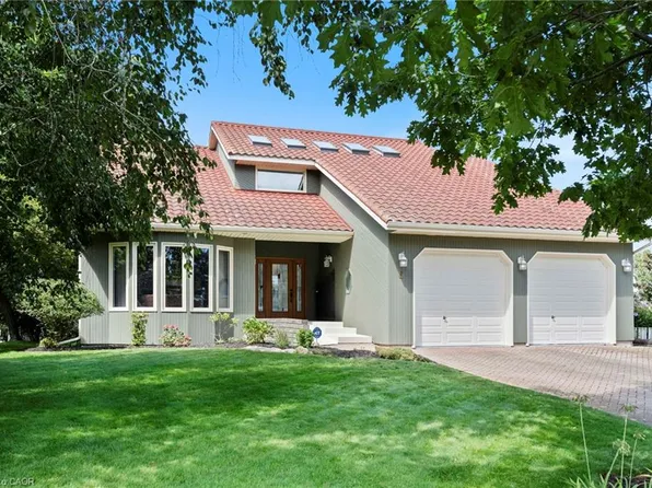 6 Howey Ave, Norfolk County, ON N0E 1M0
