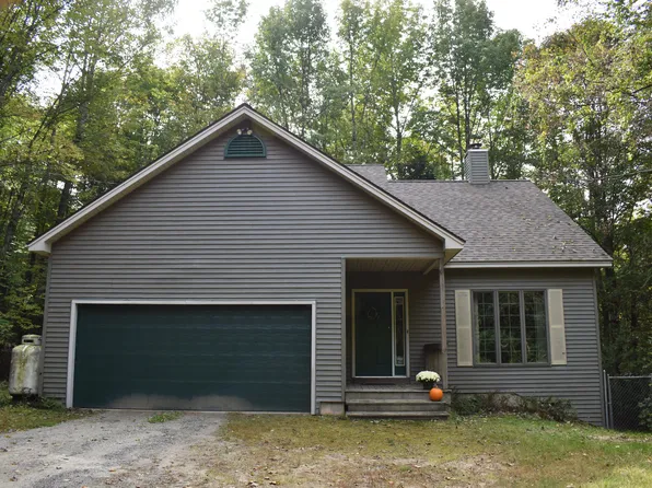 11 Old Schoolhouse Lane, Wayne, ME 04284