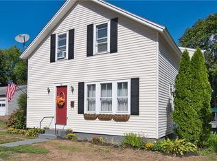 66 Brayton Ave, Warwick, RI 02886