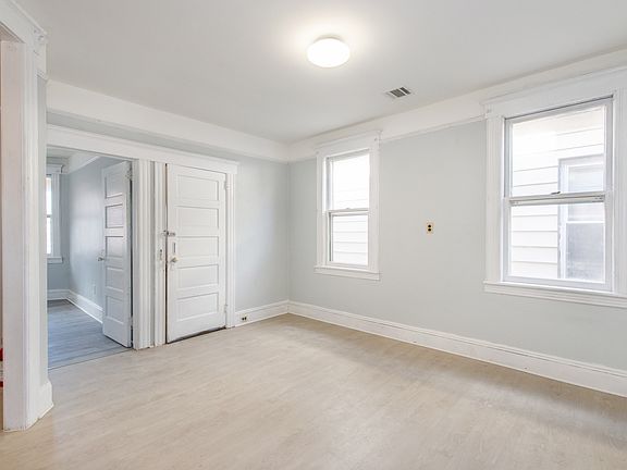 3rd image of 51 Maple St #1