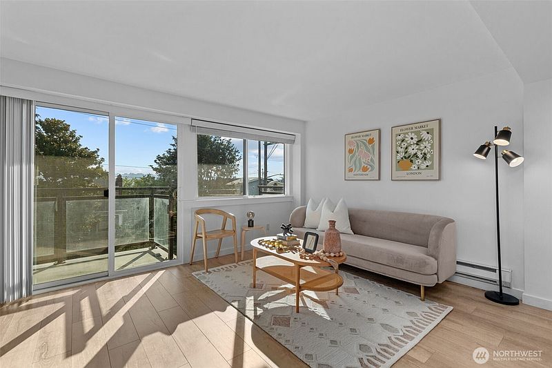 3rd image of 1601 Taylor Avenue N #303