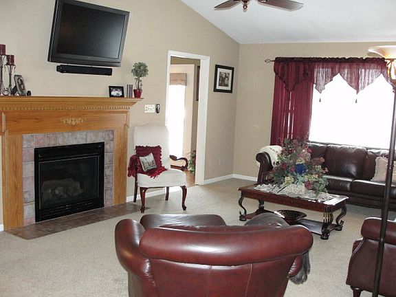 2nd image of 222 Ash Park Dr