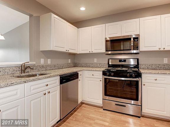 5th image of 20571 Snowshoe Sq Unit 302