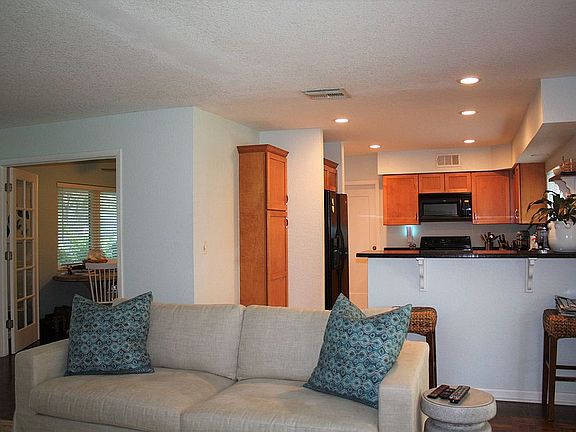 4th image of 113 Palmetto Ln