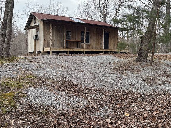 2nd image of 837 Walnut Hill Rd