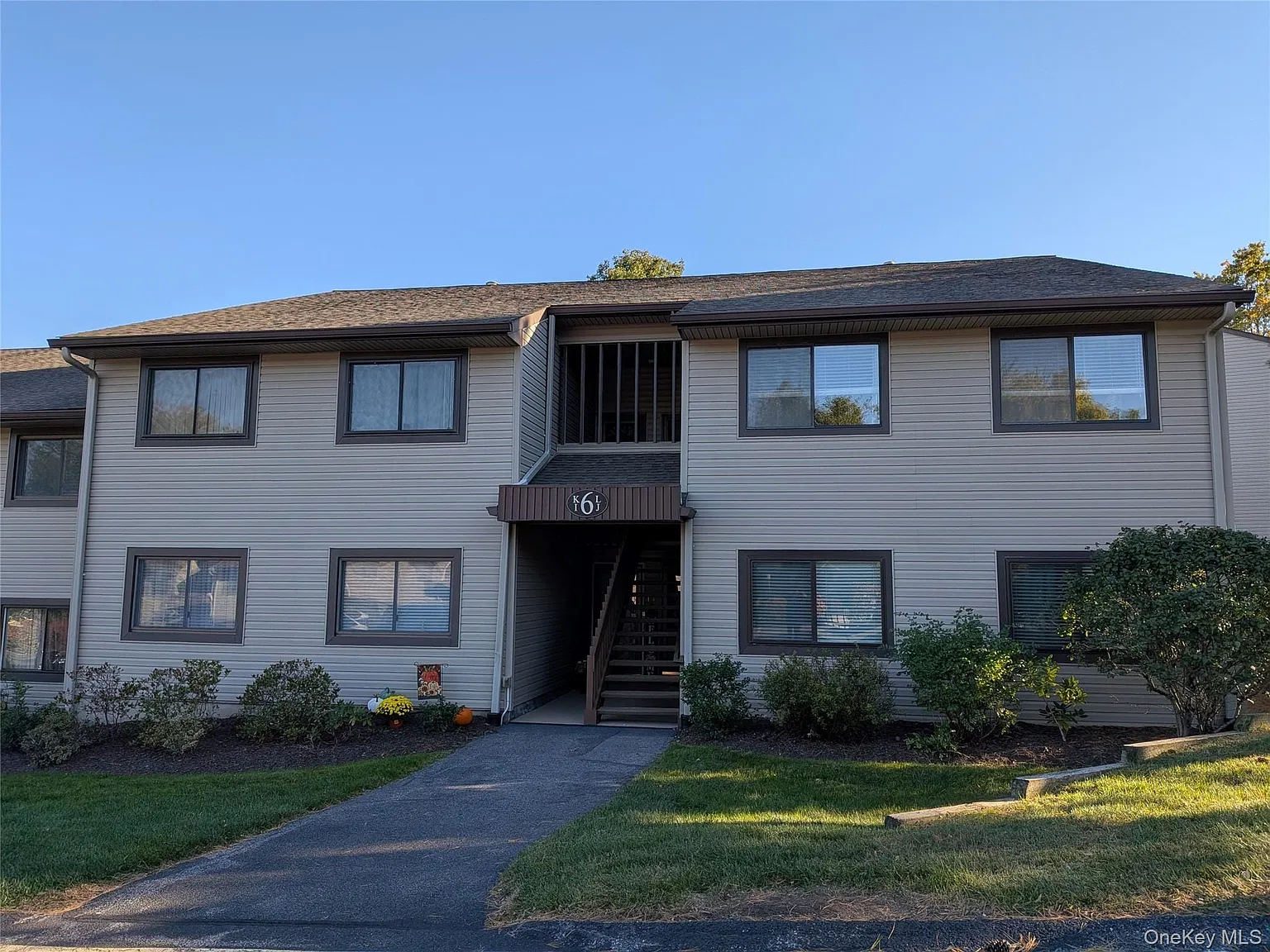 1 bed, 1.0 bath, 1140 sqft, $2,400 — Photo 3