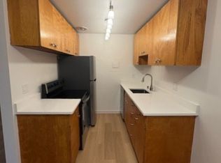 4001 NE 50th St APT G, Seattle, WA 98105
