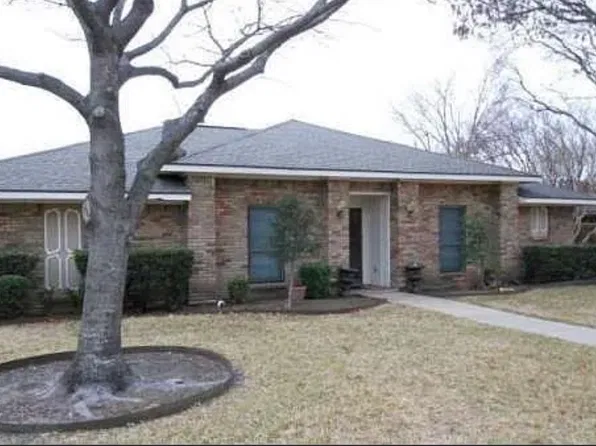 2920 Regal Rd, Plano, TX 75075