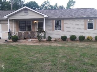 4203 Warren Rd, Flowery Branch, GA 30542