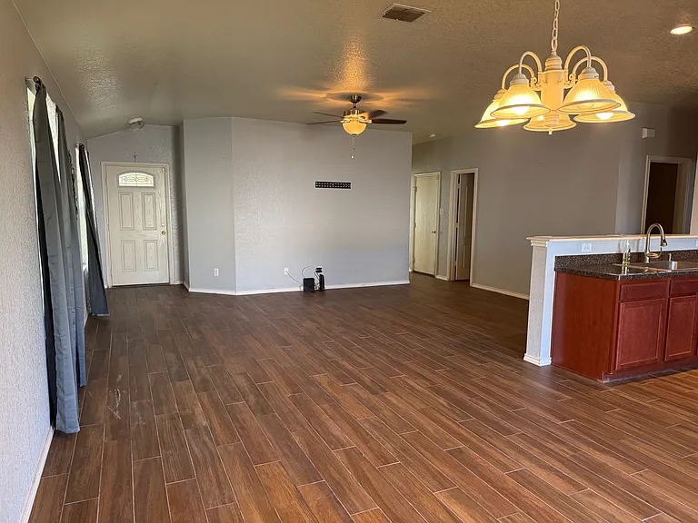 4714 Dapple Dr — Photo 8
