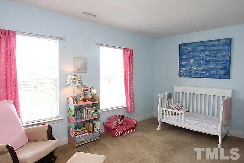 154 Point Comfort Ln — Photo 3