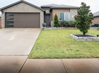 302 Wagon Wheel Dr, Royse City, TX 75189