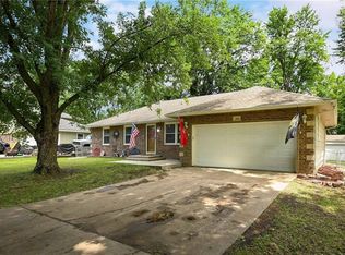 704 Jackson Ave, Archie, MO 64725