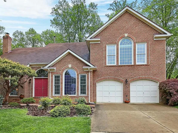 5407 Heatherford Ct, Fairfax, VA 22030