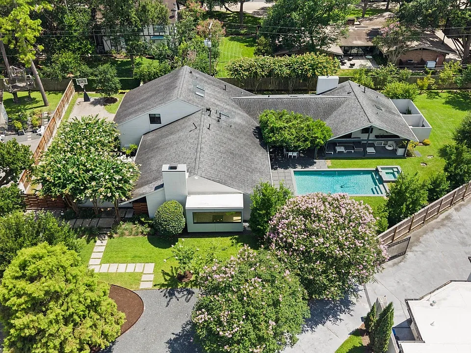 10 Inwood Oaks Dr
