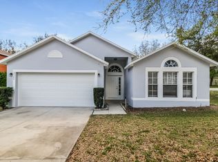 2366 Tealwood Cir, Tavares, FL 32778