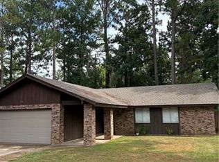 326 Choctaw Dr, Pineville, LA 71360