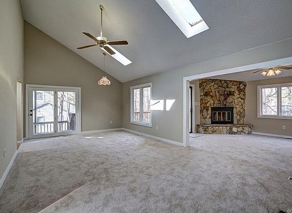 2nd image of 1906 Cambridge Cir