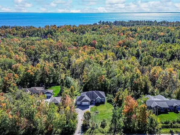 33 Springhome Rd, Oro Medonte, ON L0L 1T0